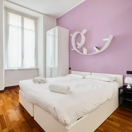 Easylife - - Porta 8 - Di Apartamento Como